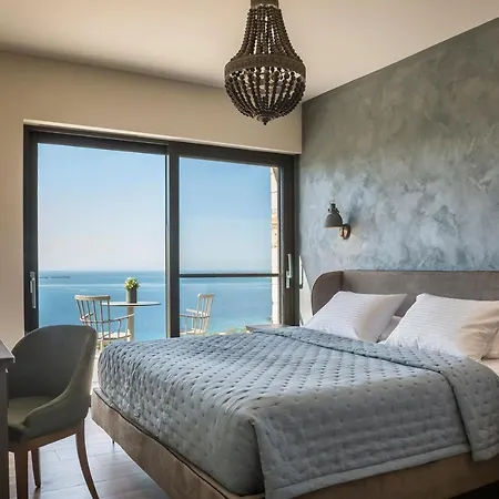 Echos * Аргостолион