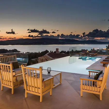 Echos * Argostoli (Kefalonia)